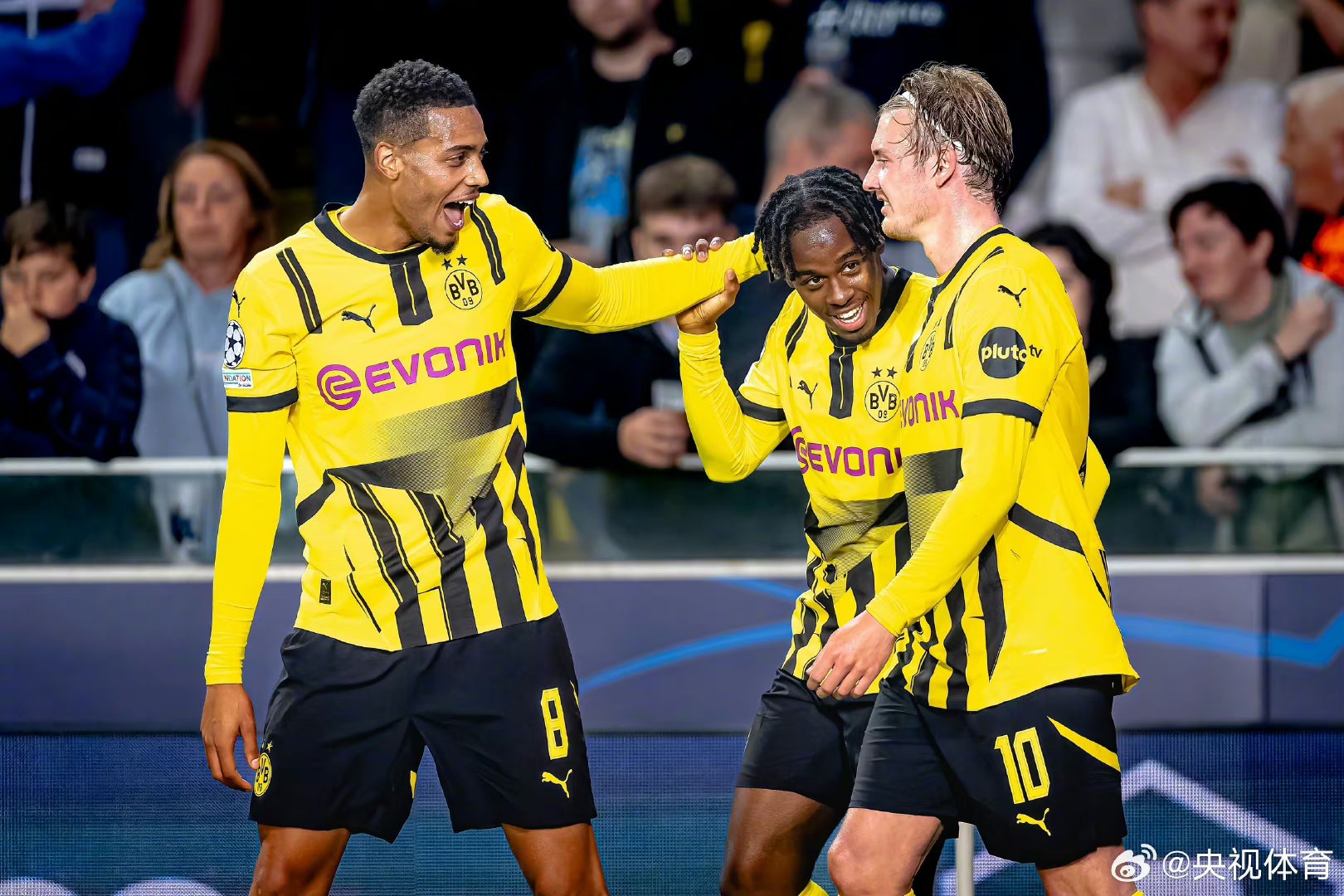 包含清晨多特蒙德调整名单以备国王杯，复出首秀环节打磨，目标明确，年轻球员得到机会的词条