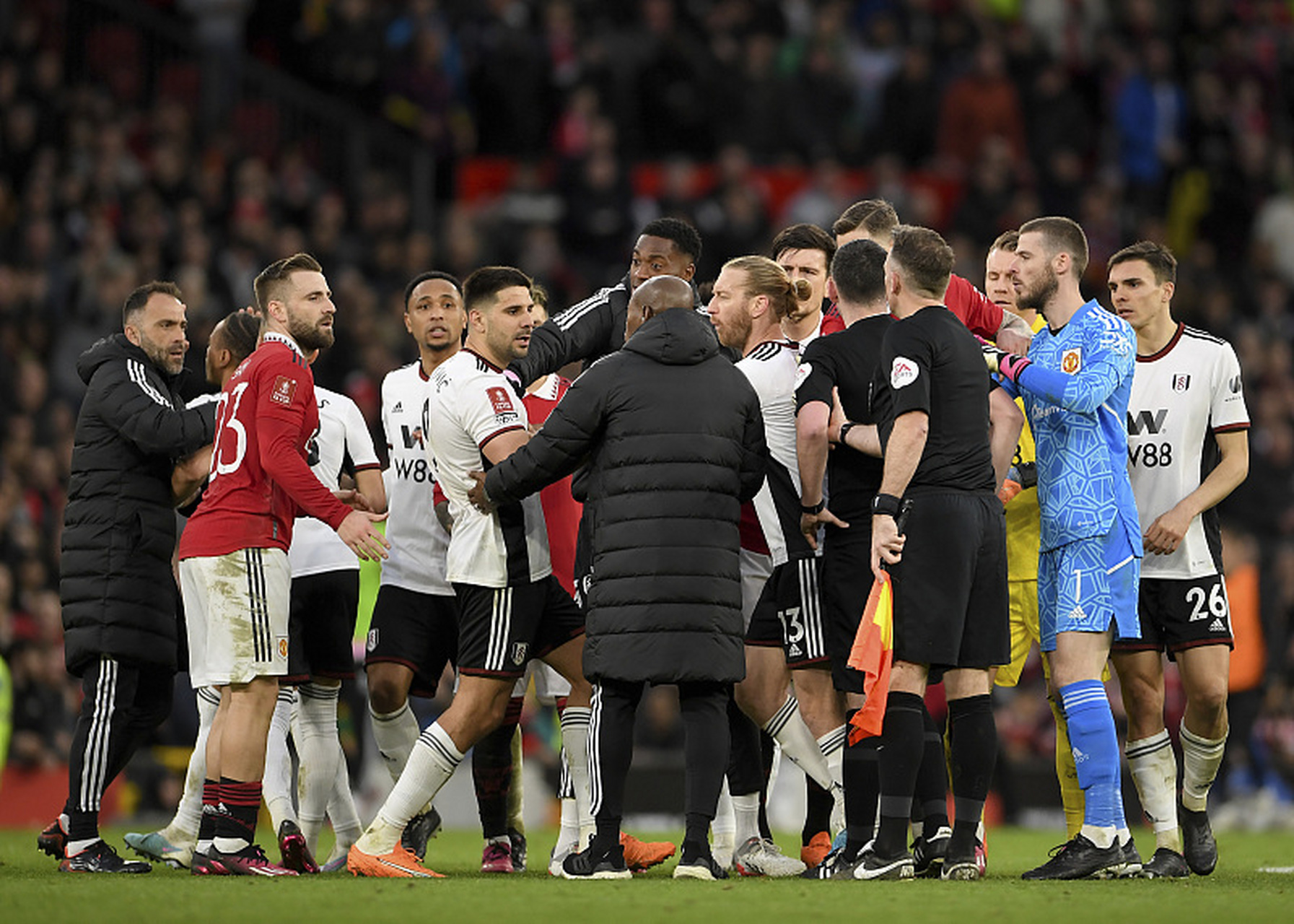 芒果体育- 蒂姆在曼联比赛中突破纪录,回归赛场引发热议的原因 