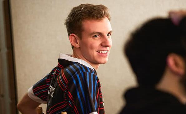 芒果体育-关于TheShy在C9比赛中出色防守，比分优势明显引发热议！的信息