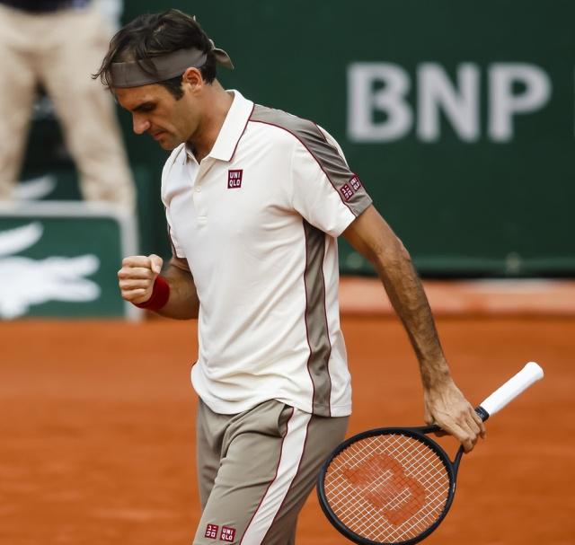 费德勒遭遇五连败，巴塞罗那教练面临压力！的简单介绍